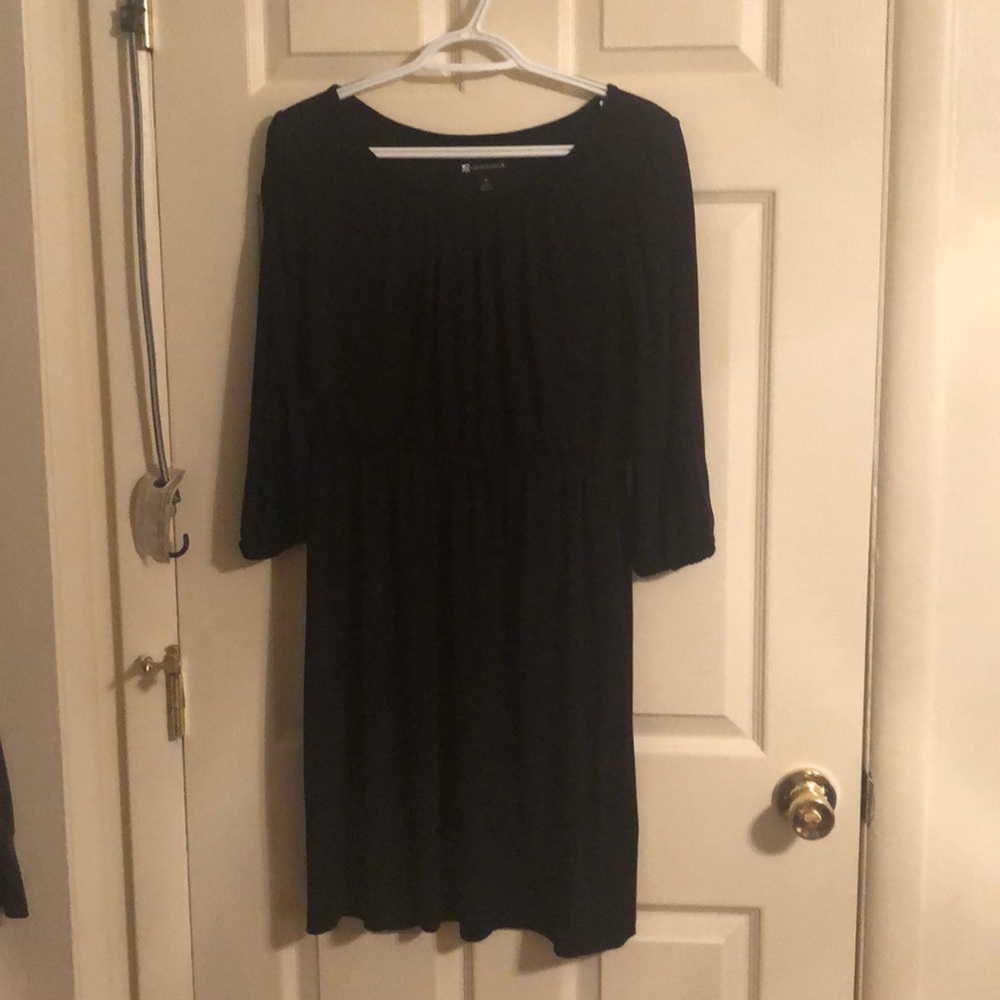 Black open sleeve dress